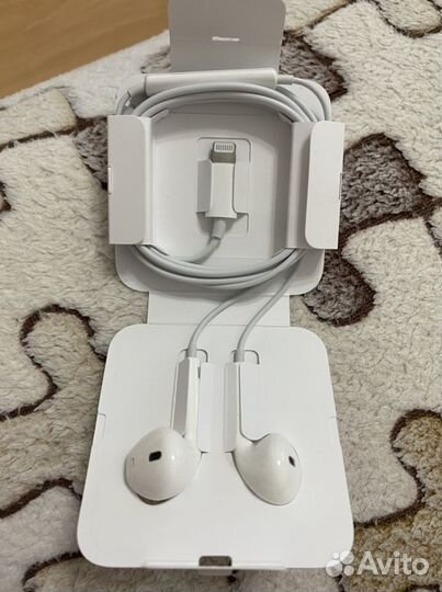 Наушники apple earpods lightning