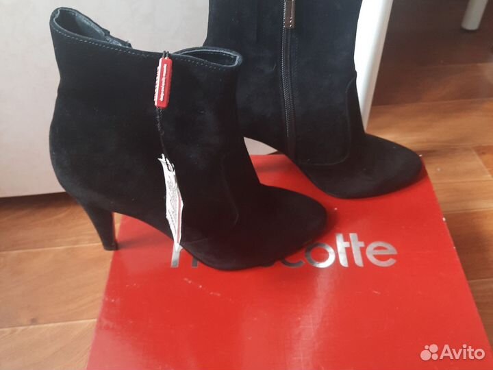 Ботинки женские 37 размер новые Masconte