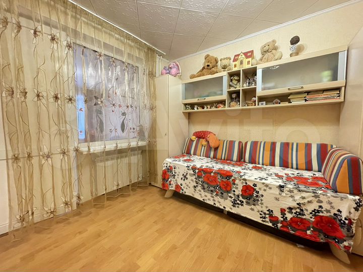 3-к. квартира, 42 м², 1/5 эт.