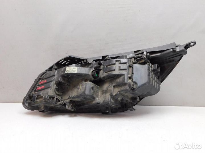 Фара правая Kia Sorento/Sorento Prime
