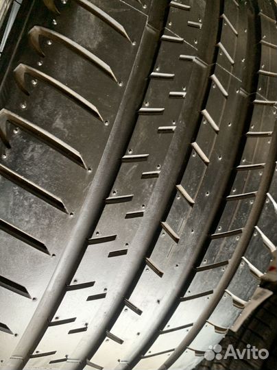 Bridgestone Alenza 001 275/35 R21 103Y