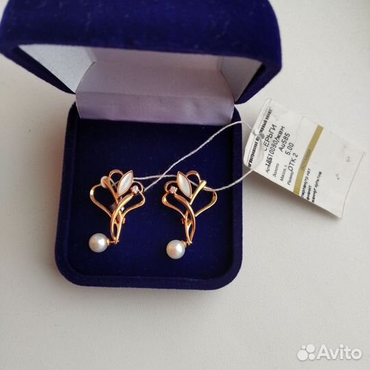 Золотые серьги с жемчугом