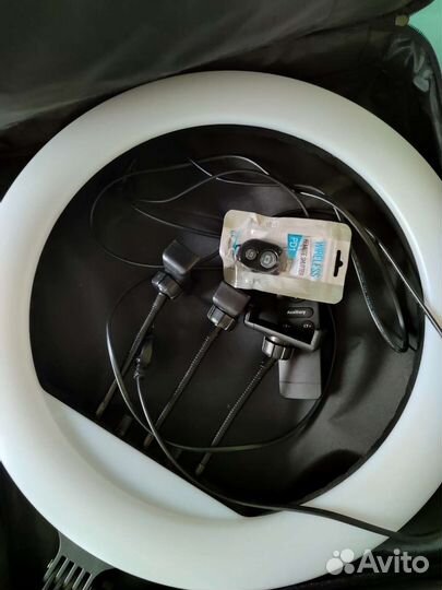 Кольцевая лампа 45 см со штативом