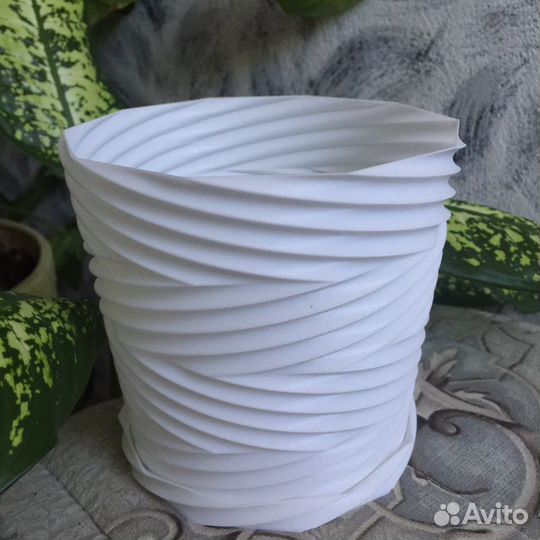 Кашпо горшок для цветов