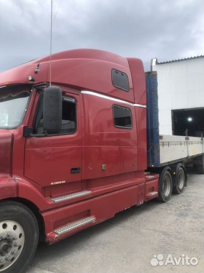 Volvo VNL, 1999