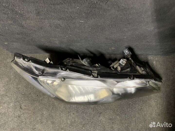 Фара honda civic 4d