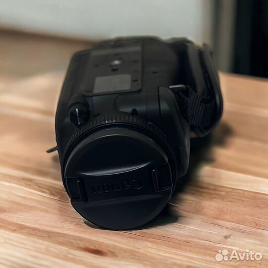 Canon XA 60B C ручкой Новый Русское Меню