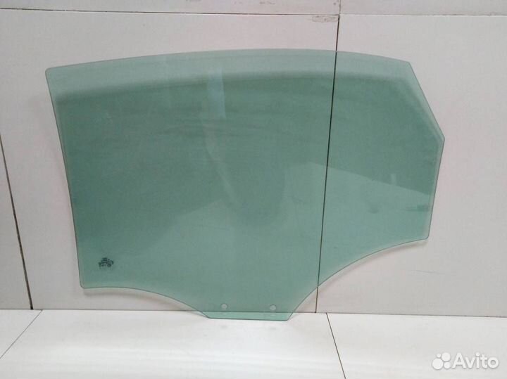 Стекло двери задней правой Audi A4 B8 2007-2015