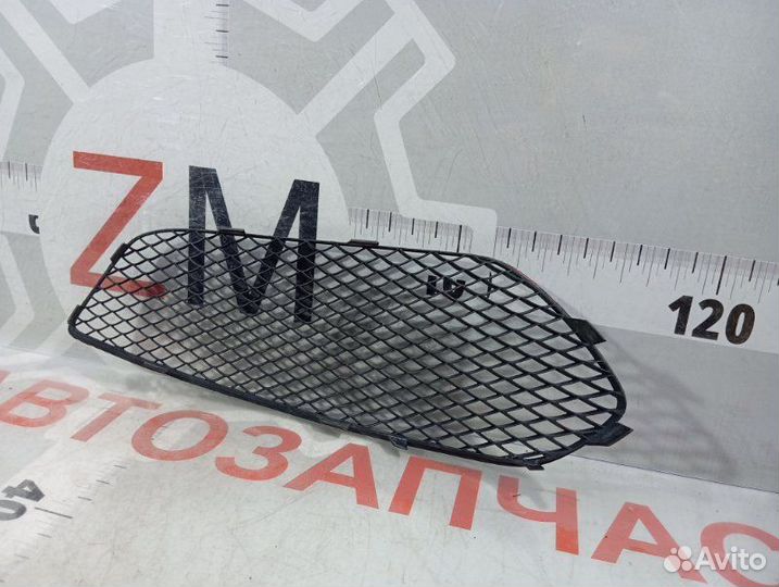 Решетка бампера передняя левая Mercedes Cla C117