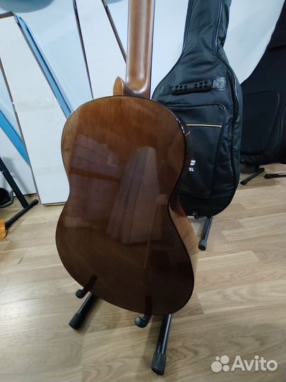 Гитара Yamaha c40 + чехол