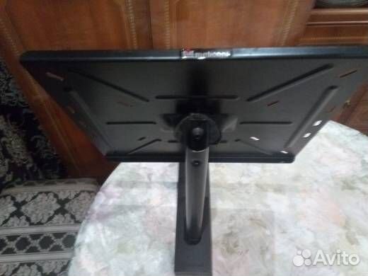 Кронштейн для телевизора поворотный