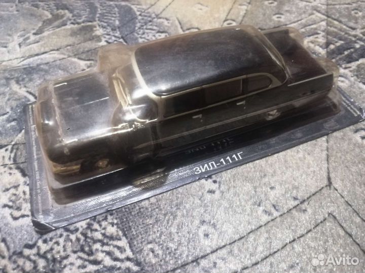 Модель автомобиля 1/43