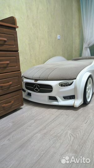 Детская кровать машина бу с матрасом