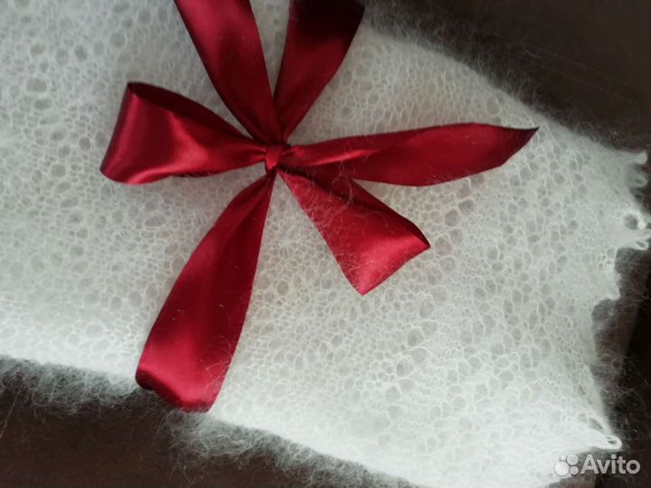 Пуховый ажурный платок (шаль)