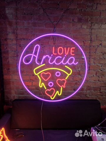 Неоновая вывеска