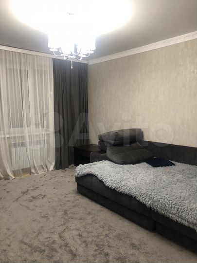 2-к. квартира, 54 м², 1/3 эт.