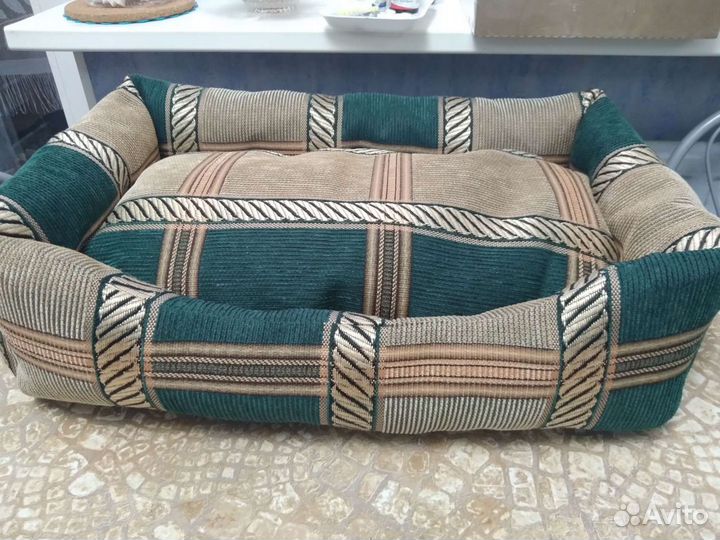 Лежанка для собак и кошек