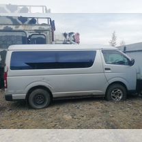 Toyota Hiace 2.5 MT, 2006, битый, 211 000 км, с пробегом, цена 1 300 000 руб.