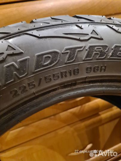 Dunlop Grandtrek AT5 225/55 R18 98H