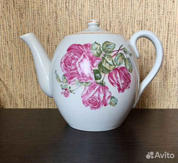 Посуда. Пиалка. Чайники. Фигурки животных. Штофы