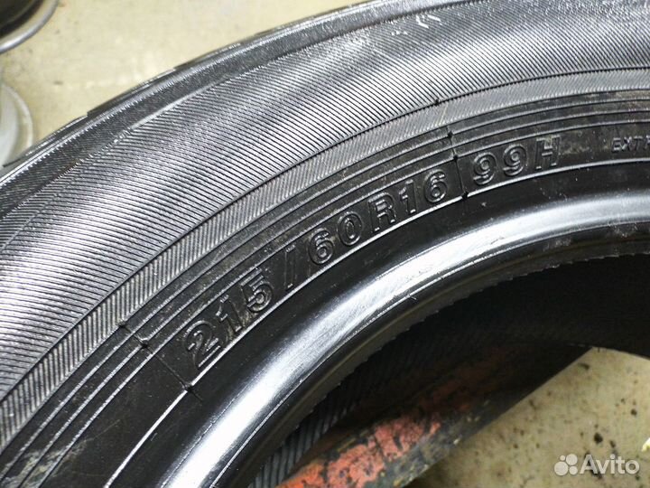 Yokohama BluEarth AE01 215/60 R16