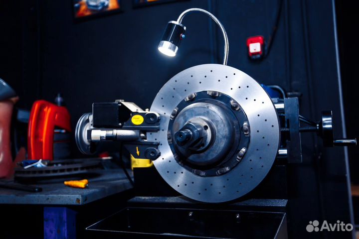 Автомеханик - шиномонтажник