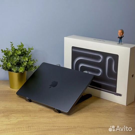 MacBook Pro 14