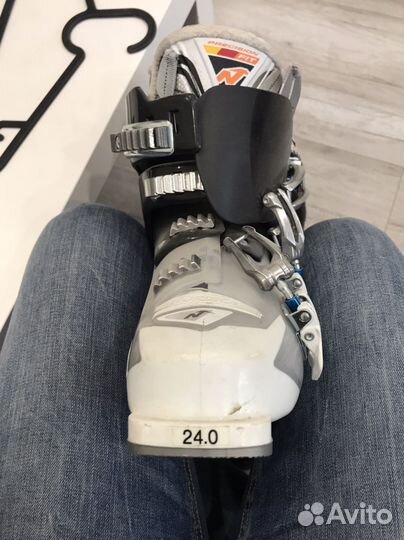 Горнолыжные ботинки