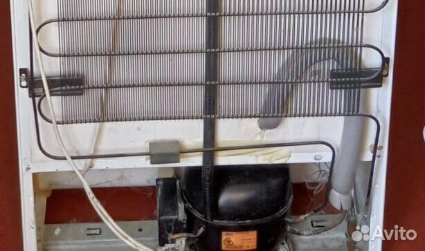 Холодильник бу на ремонт Electrolux EFB 3651