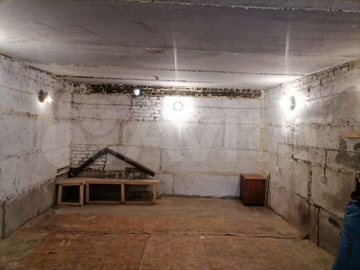 Гараж, > 30 м²