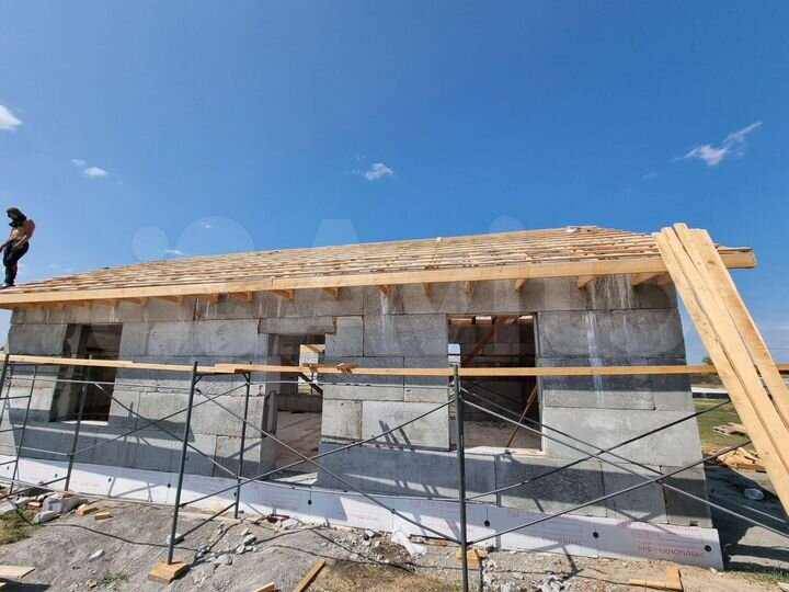 Дом 65 м² на участке 5 сот.