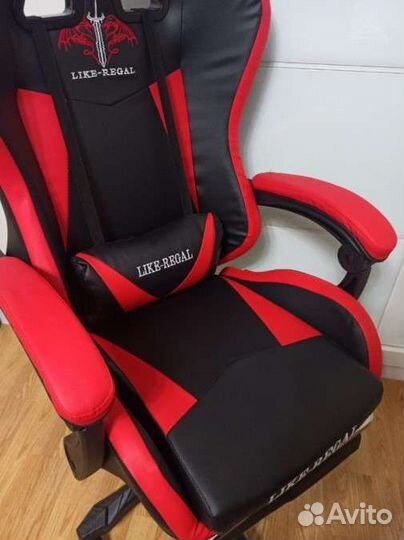 Игровое компьютерное кресло