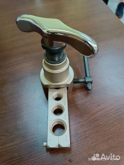 Развальцовка эксцентриковая с отсечкой