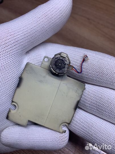 Samsung SGH-R200S. Прижимная пластина с вибро