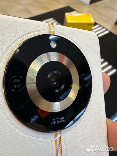 realme 11 Pro, 8/128 ГБ
