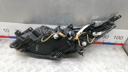 Фара правая mazda 3 2 (2SK14MU01)