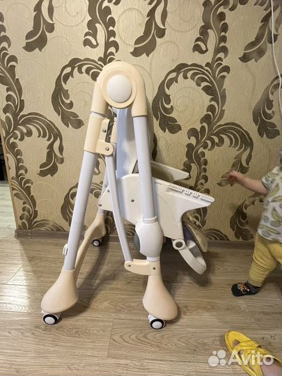 Стульчик для кормления babyton