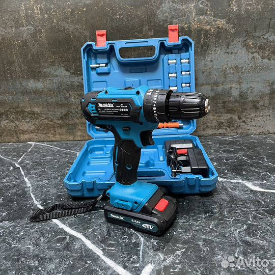 Шуруповерт makita 26v ударный с насадками