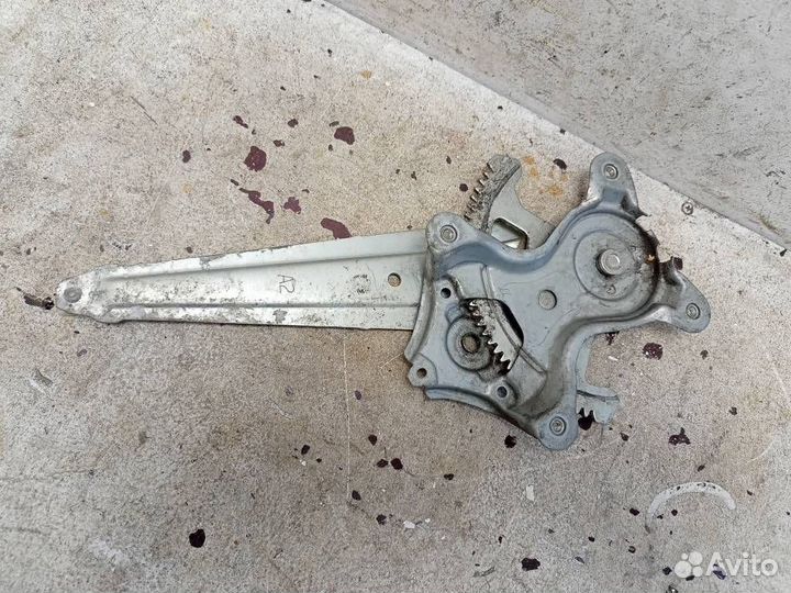 Стеклоподъемник электрический задний левый 6980460