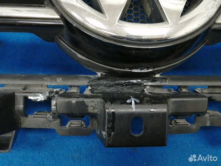 Решетка радиатора 5N0853653E Volkswagen Tiguan I