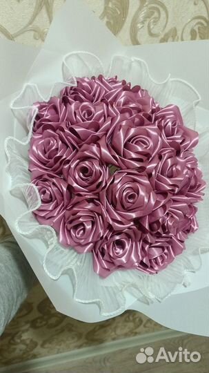 Букет из атласных роз