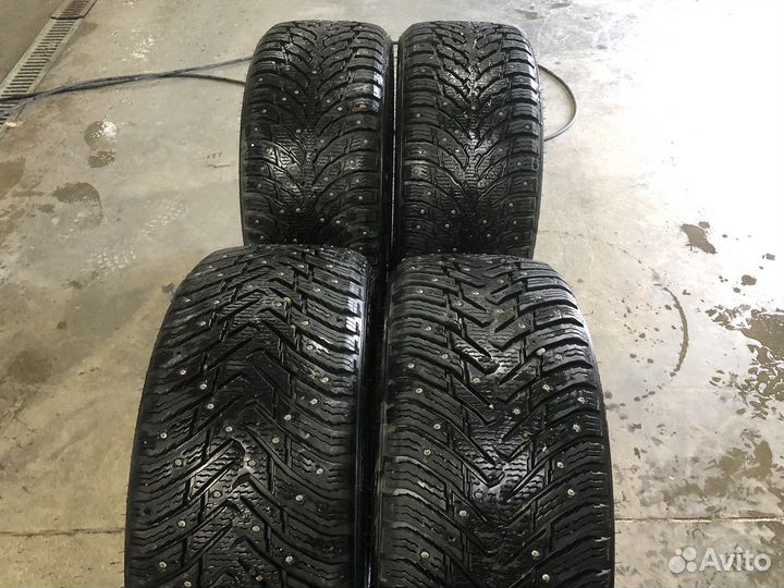 Nokian Tyres Hakkapeliitta 8 225/45 R18 и 245/40 R18 95T