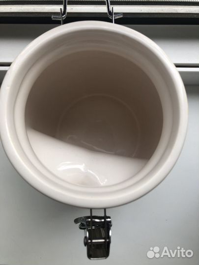 Красивая керамическая баночка Flower