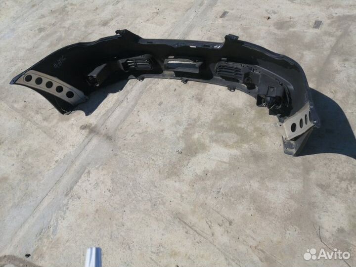 Бампер передний Subaru Legacy BL5