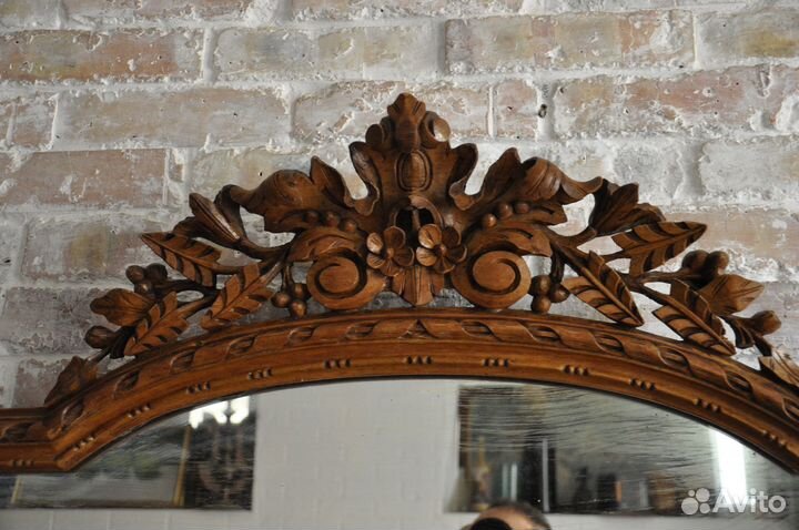 Зеркало старинное настенное, с навершием