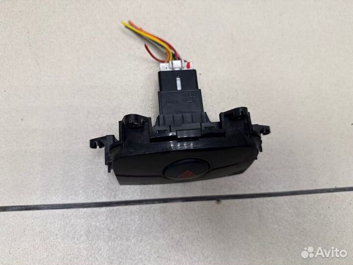 Кнопка аварийной сигнализации Kia Cerato 2000 CC