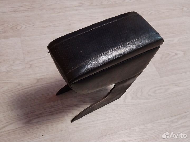 Подлокотник гранта