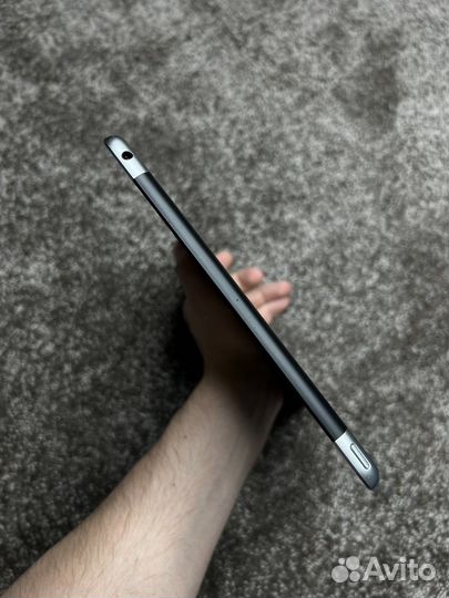 iPad 6 (2018) 128gb Wi-Fi + Cellular. Ростест