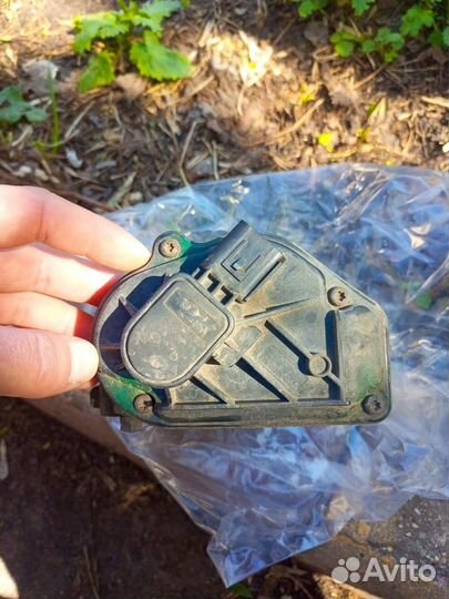 Троселная заслонка