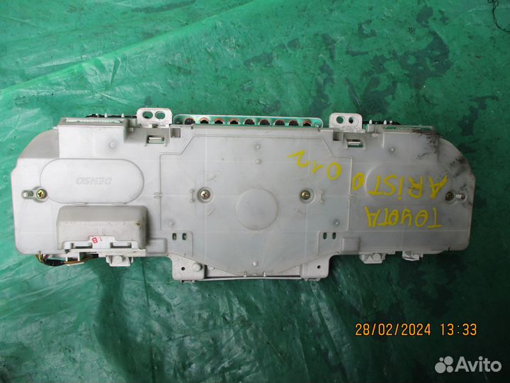 Toyota aristo 160 панель приборов